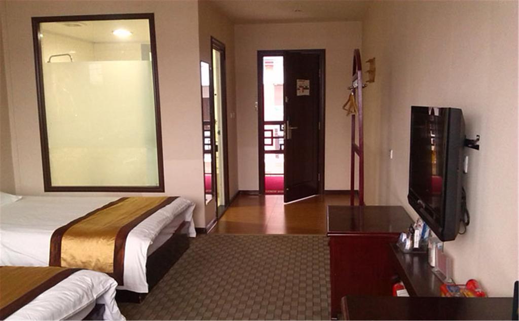 Wudangshan Yinjie Holiday Hotel Danjiangkou Exterior photo